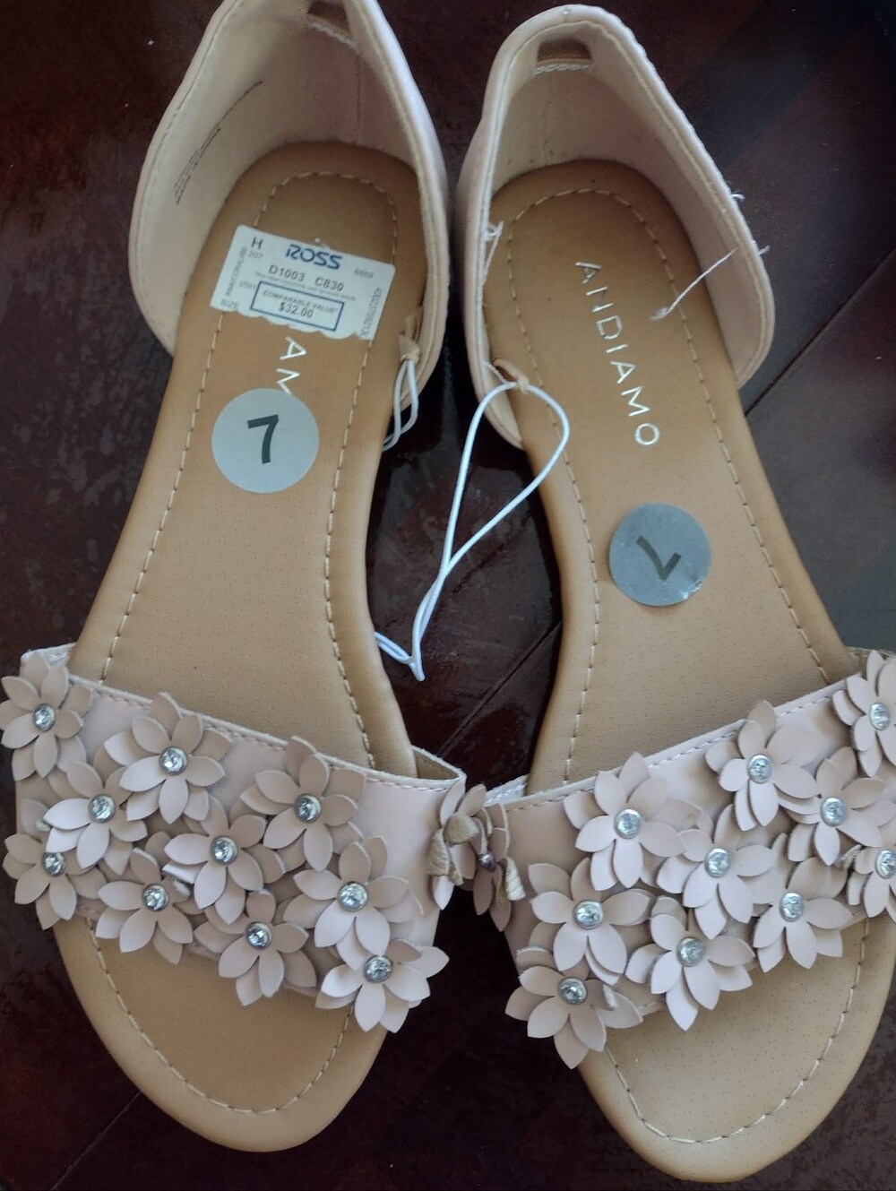 ANDIAMO Tan Floral Gem Slide Sandals Size 7 Women's